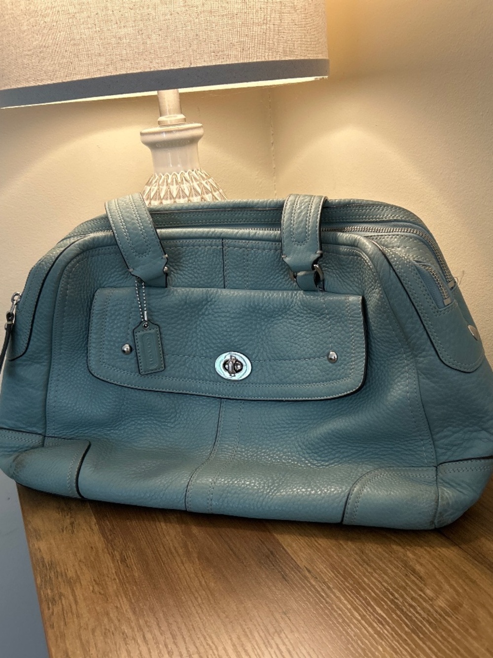 COACH Leather XLG "Hampton" E0920-F13964